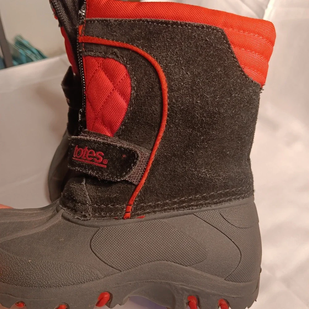 Totes‎ Kids Winter Snow Boots Red Black Leather Zipper 8M